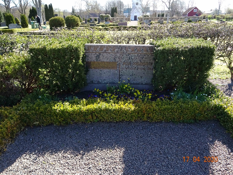 Grave number: NK 4 DI    13, 14
