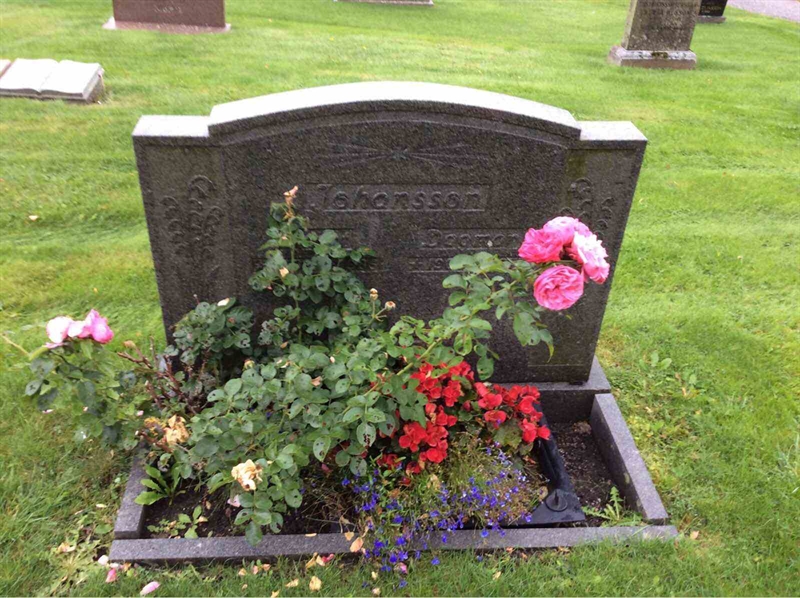 Grave number: KN 01    22, 23