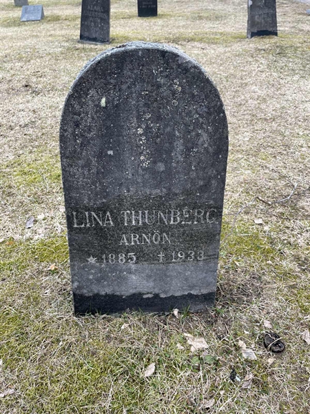 Grave number: R 3   127-E
