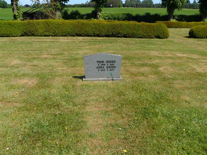 Grave number: ÖH J    58, 59
