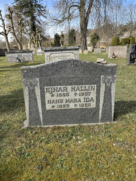 Grave number: LI 163