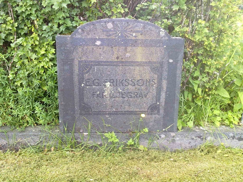 Grave number: JÄ 02    41