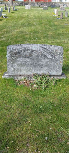 Grave number: 3 Nya F   278-280
