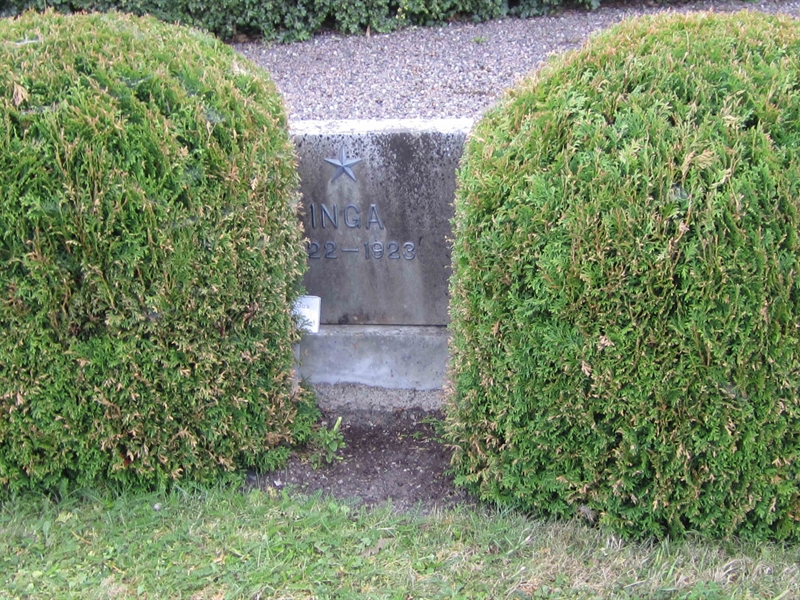Grave number: 1 B    16