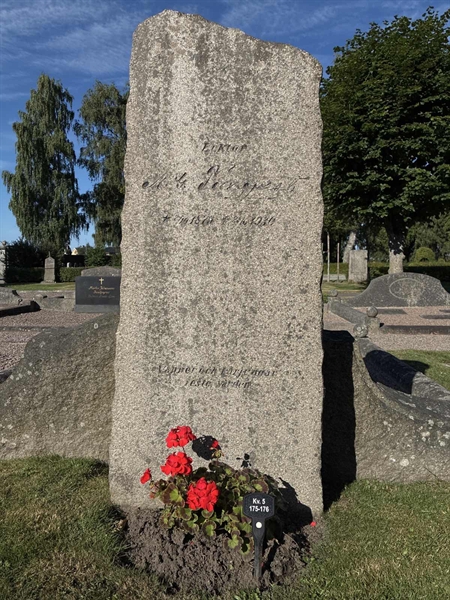 Grave number: 33 5   175-176