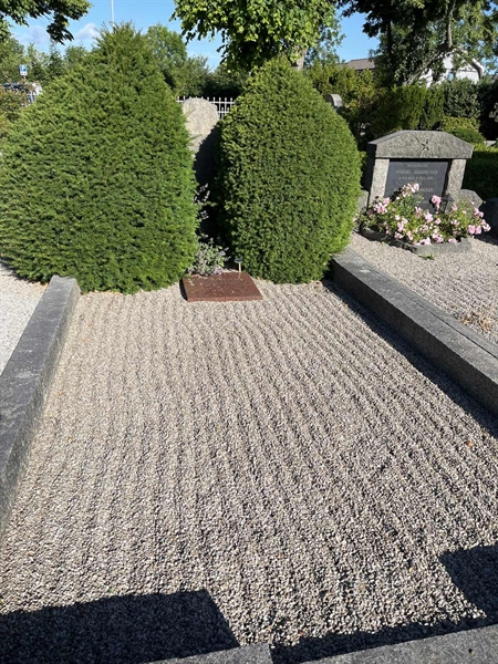 Grave number: NK III    17