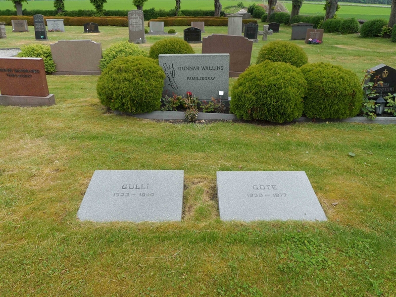 Grave number: ÖH G     3, 4, 12, 13