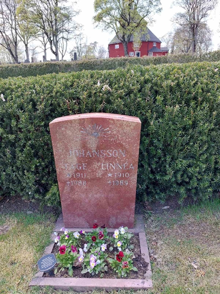 Grave number: HÖ 9  114, 115