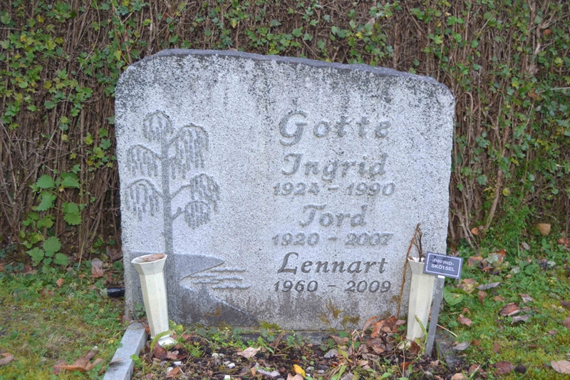 Grave number: 3 D    87