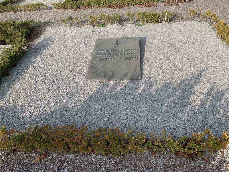 Grave number: NK D 139-140