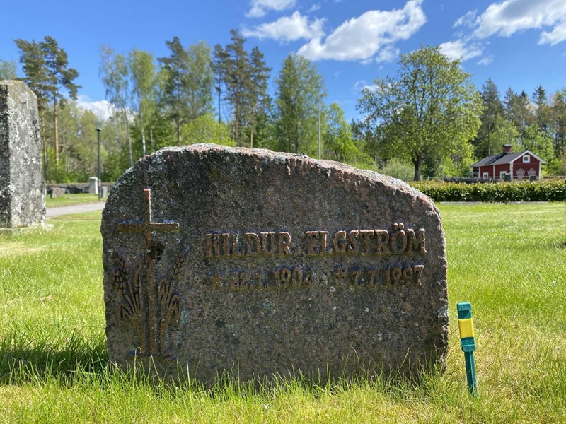 Grave number: 1 04 355, 356