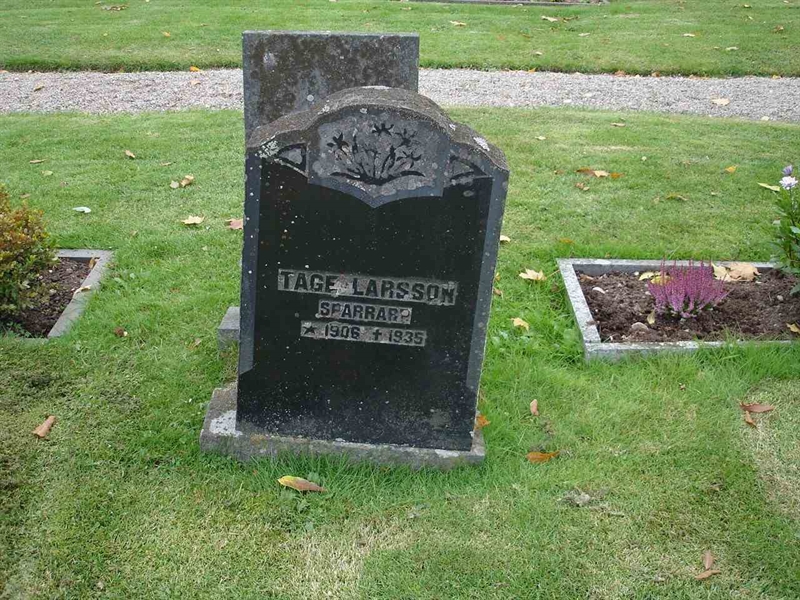 Grave number: FN C    19, 20