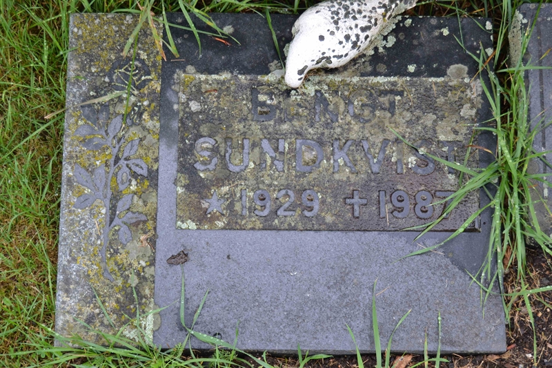 Grave number: 11 4    69-70