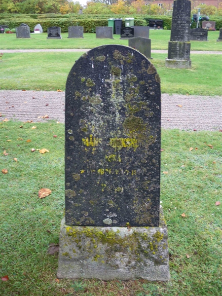 Grave number: NSK 02    27