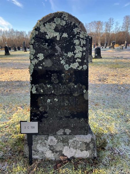 Hautatunnus: 2 C   158