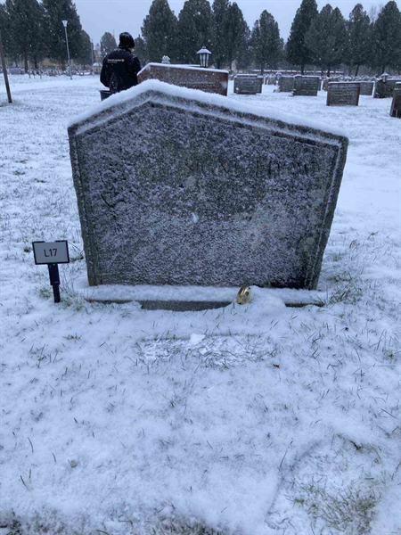 Grave number: 1 NL    17
