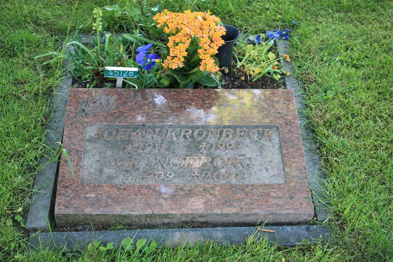 Grave number: Ö 45   128