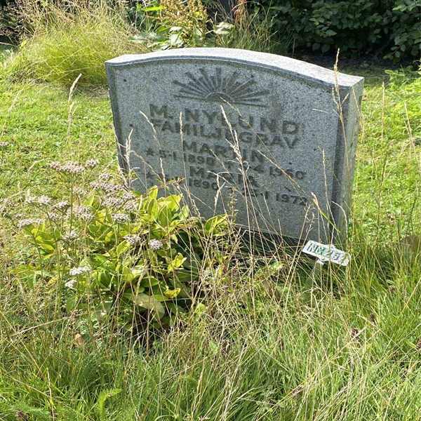 Hautatunnus: 1 NC   252