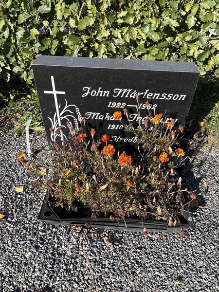 Grave number: 4 N NE    40-41