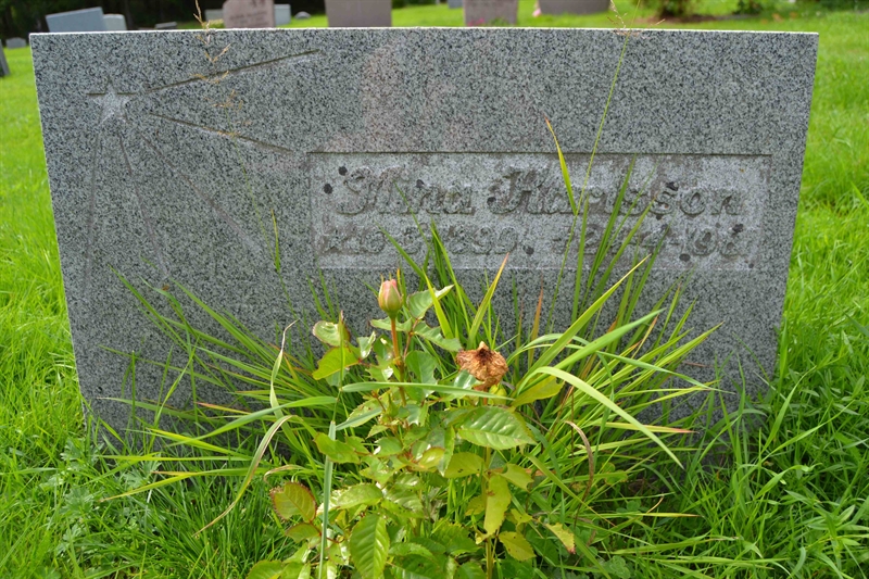 Grave number: 2 D   326B