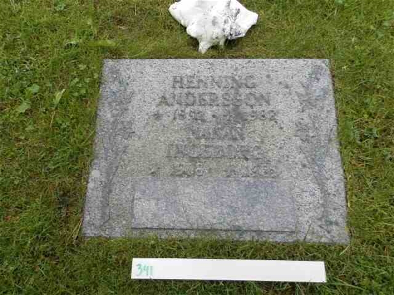 Grave number: 1 1   341