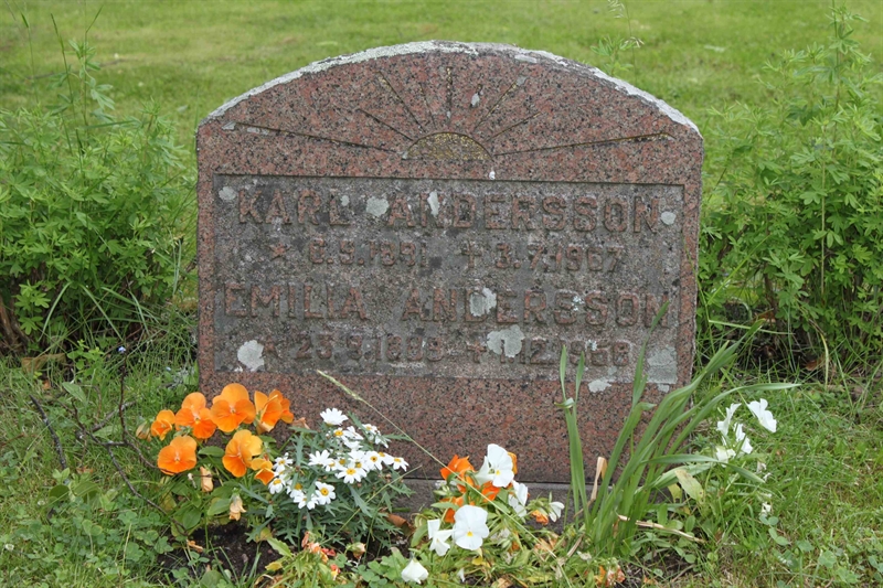 Grave number: GK MAGDA     9, 10