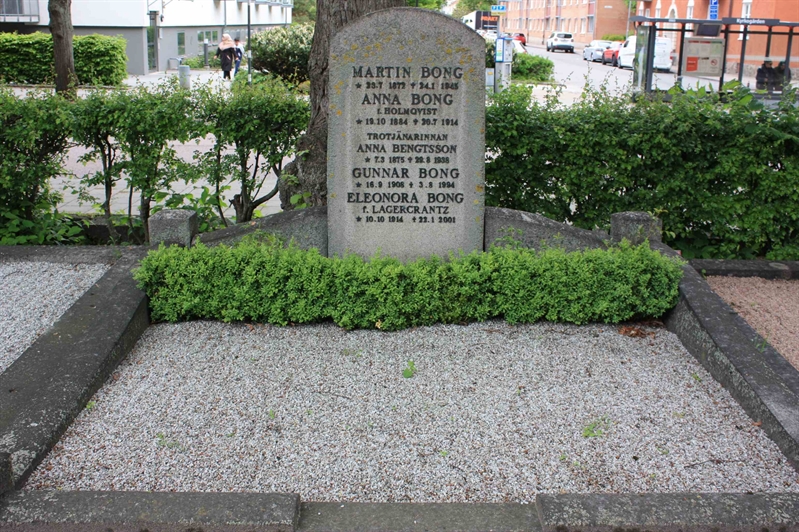 Grave number: Ö NSÄ   101, 102