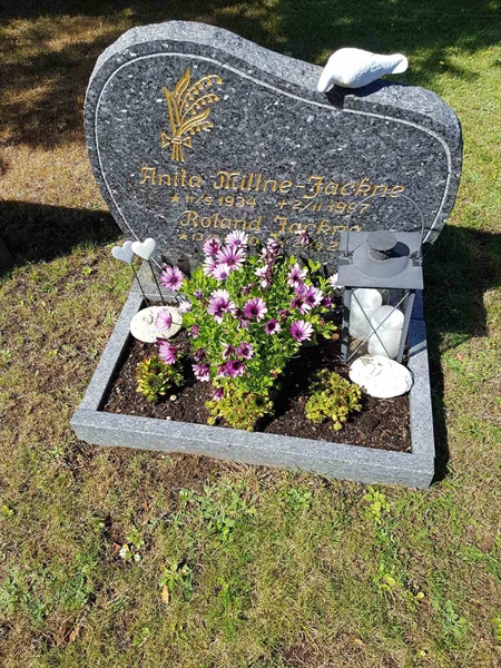 Grave number: 01  2237