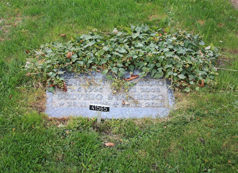 Grave number: Ö U08     9