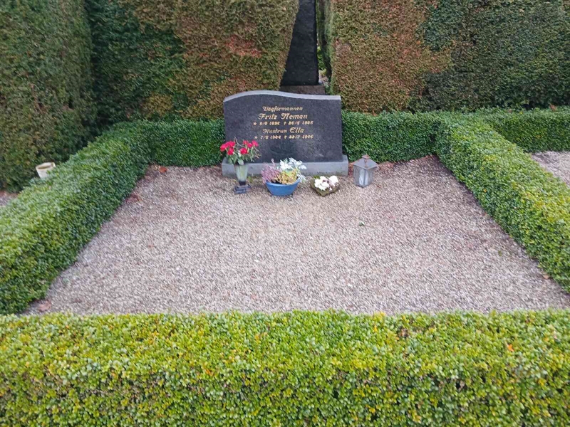 Grave number: Si J   158, 159