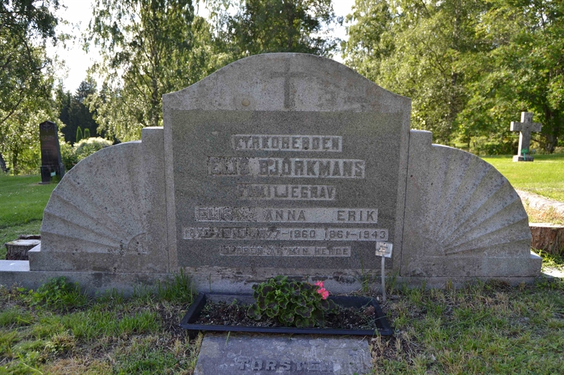 Grave number: 1 D   740A
