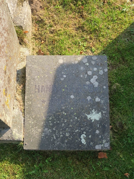 Grave number: HK A   128