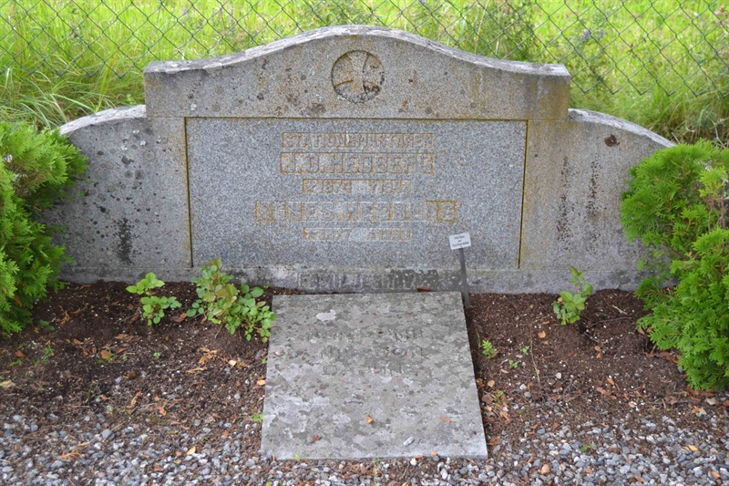 Grave number: 1 H   833