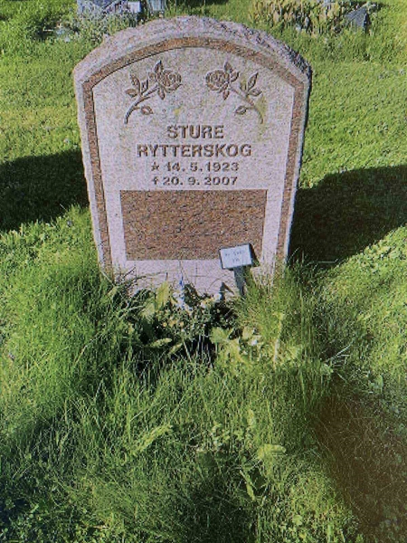 Grave number: 2 E   334