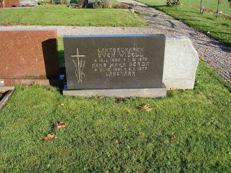 Grave number: FG R    13, 14