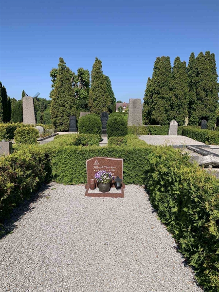Grave number: NK IV    55