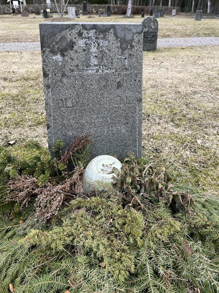 Grave number: R 3    71-E