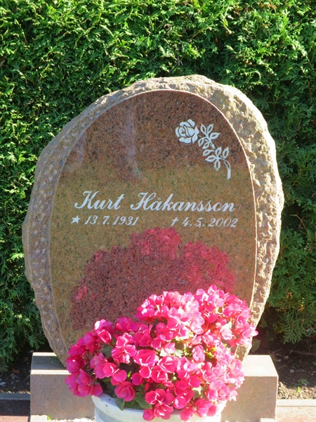 Grave number: HK M   163, 164