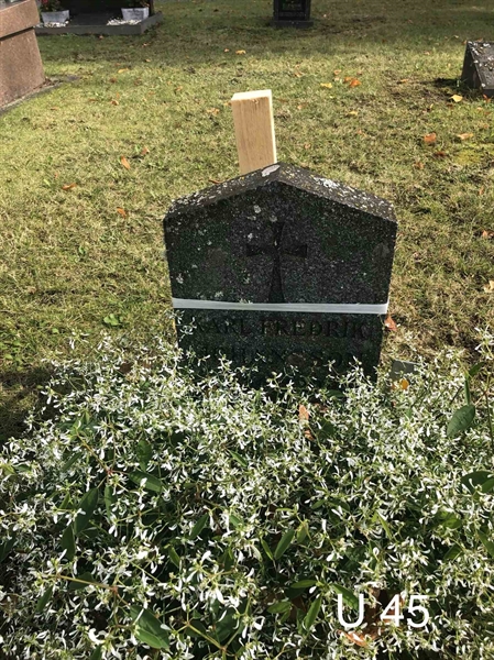 Grave number: AK U    45