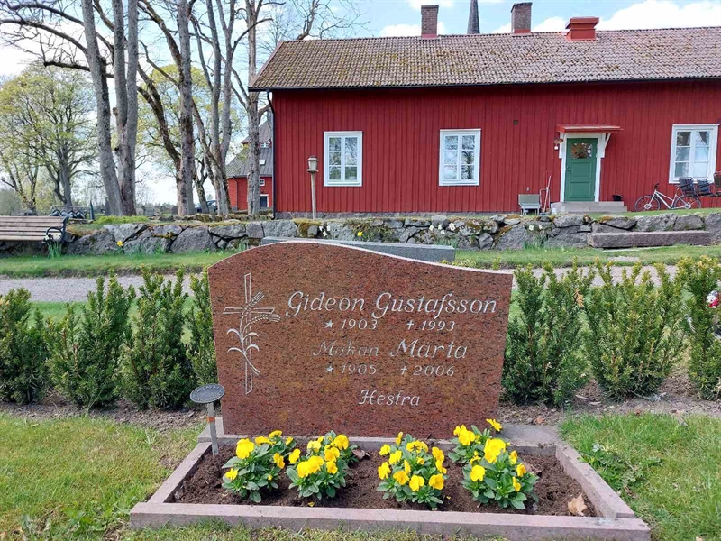 Grave number: HÖ 6   26, 27