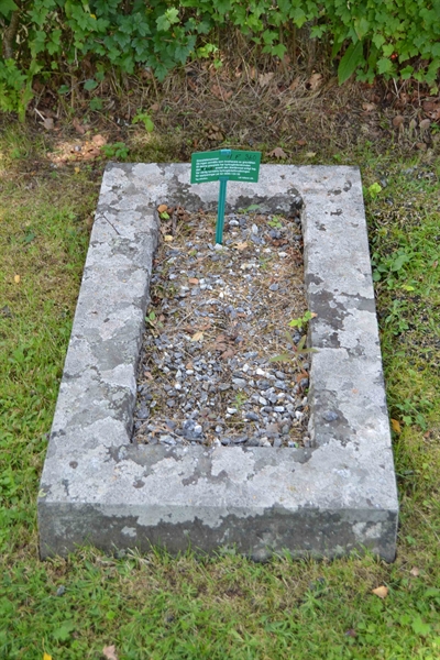 Grave number: 1 F   360