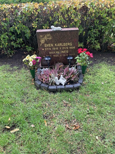 Grave number: 2 N 408