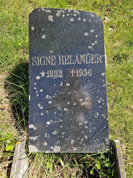 Grave number: 501 17 3285