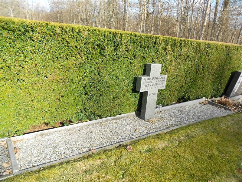 Grave number: NÅ N5    12, 13, 14