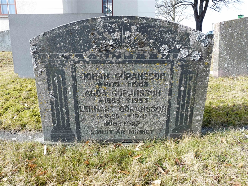 Grave number: SV 3   72