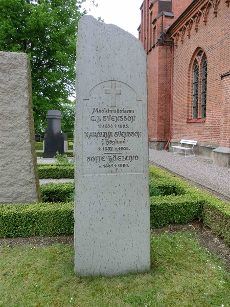 Grave number: KÄ A 151-153