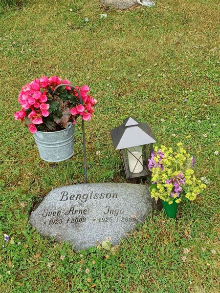Grave number: OS ÖK U 206