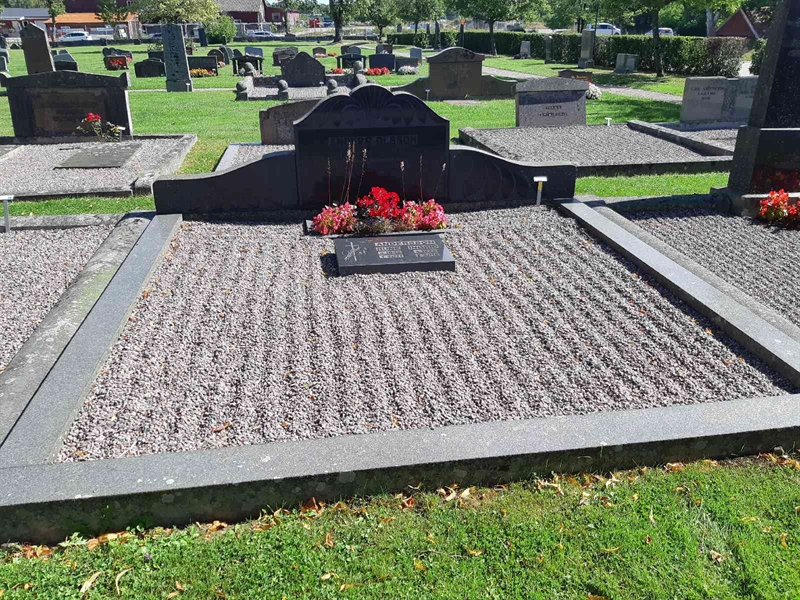 Grave number: Fr 1 71-72