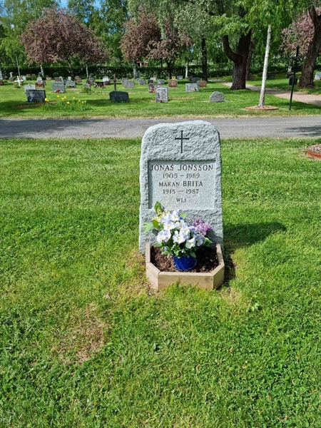 Grave number: D N 5  1205-1206