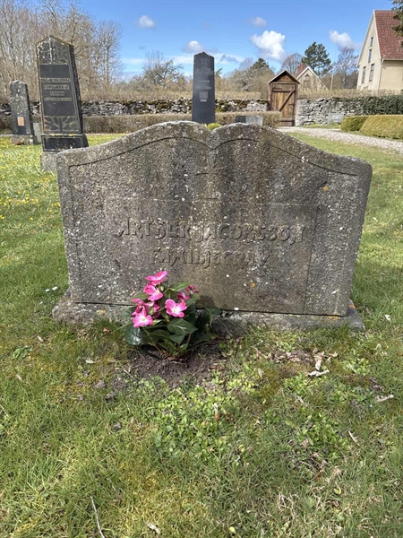Grave number: FA 18